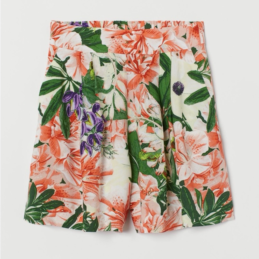 H&M viscose shorts